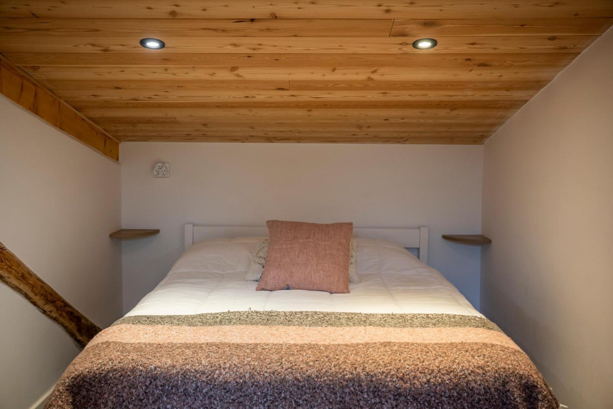 Superbe Loft - Situ Sur La Place Centrale Barcelonnette Exteriör bild