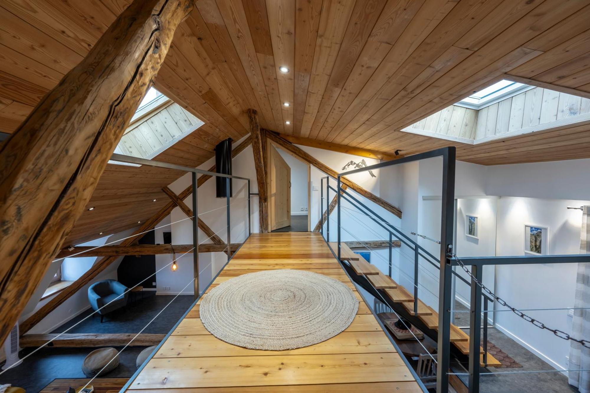 Superbe Loft - Situ Sur La Place Centrale Barcelonnette Exteriör bild