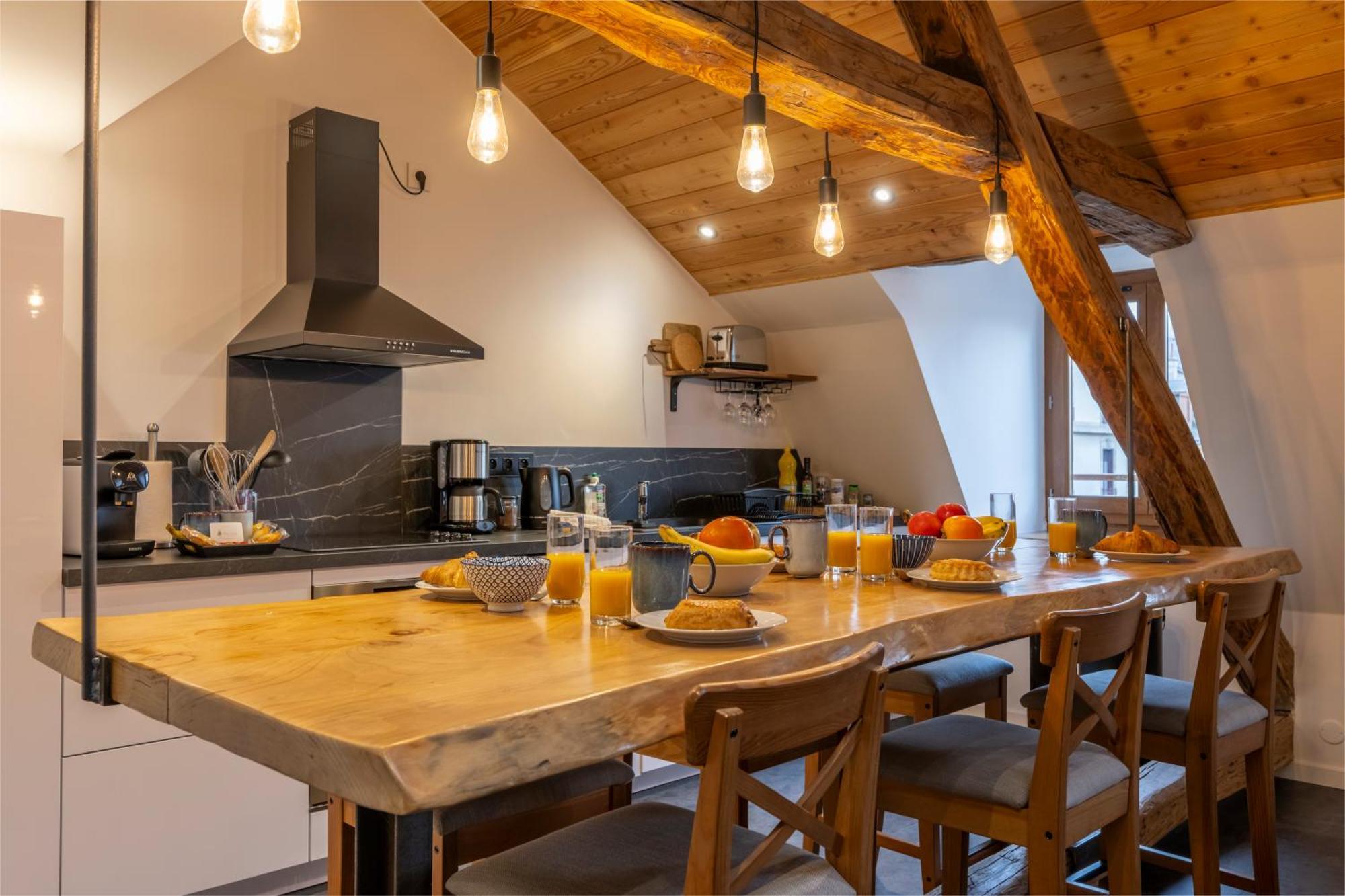 Superbe Loft - Situ Sur La Place Centrale Barcelonnette Exteriör bild