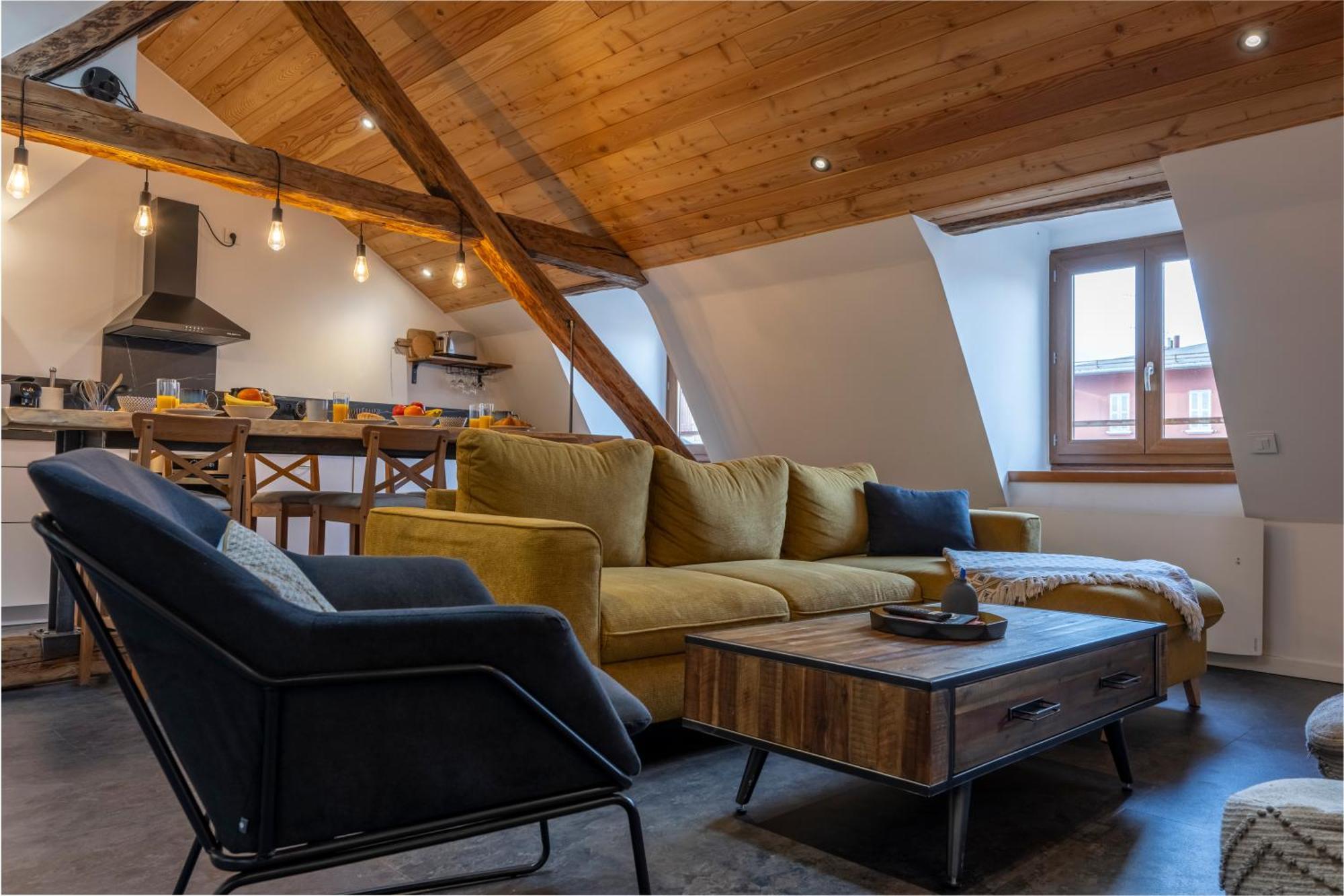 Superbe Loft - Situ Sur La Place Centrale Barcelonnette Exteriör bild