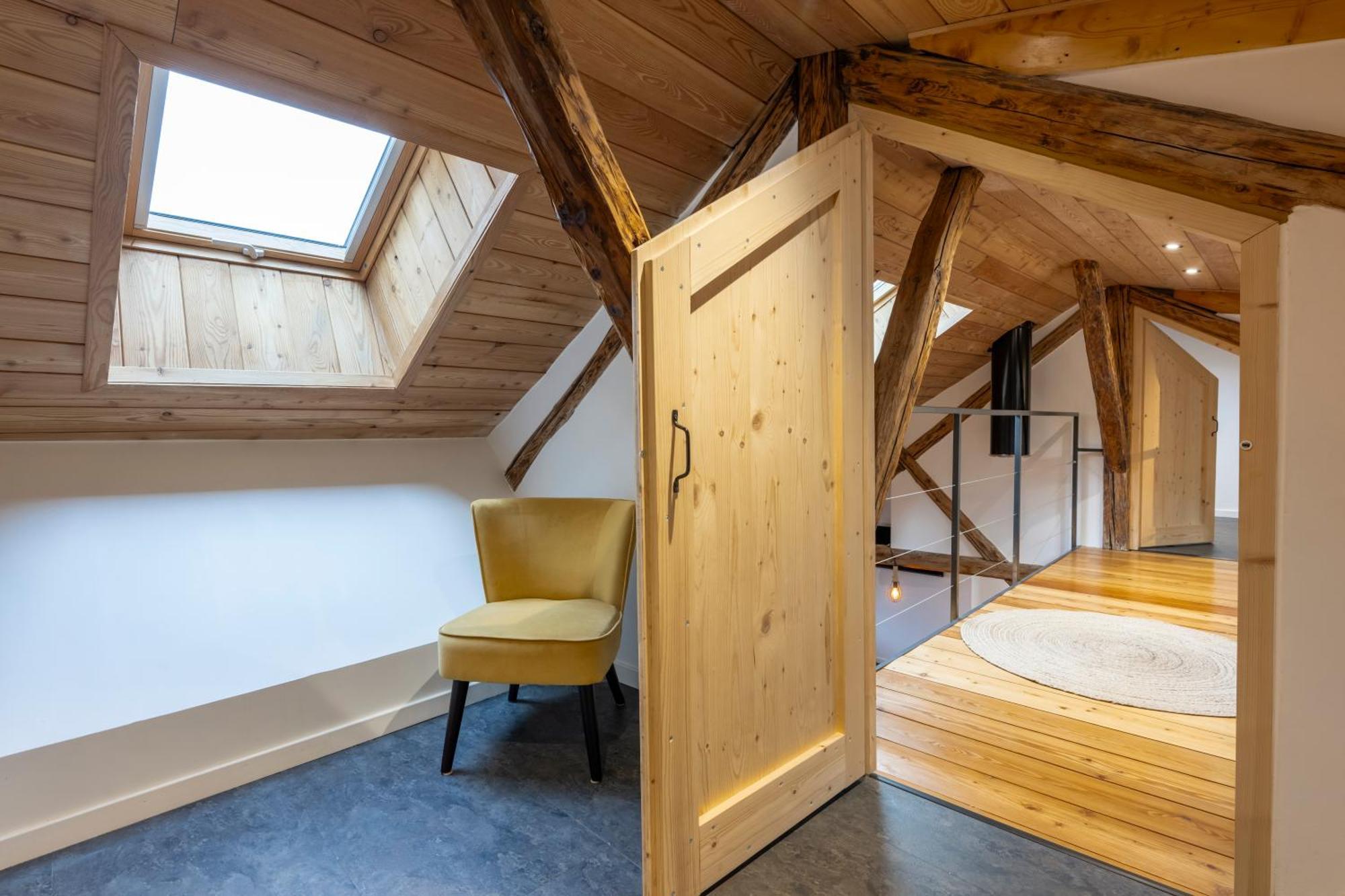 Superbe Loft - Situ Sur La Place Centrale Barcelonnette Exteriör bild