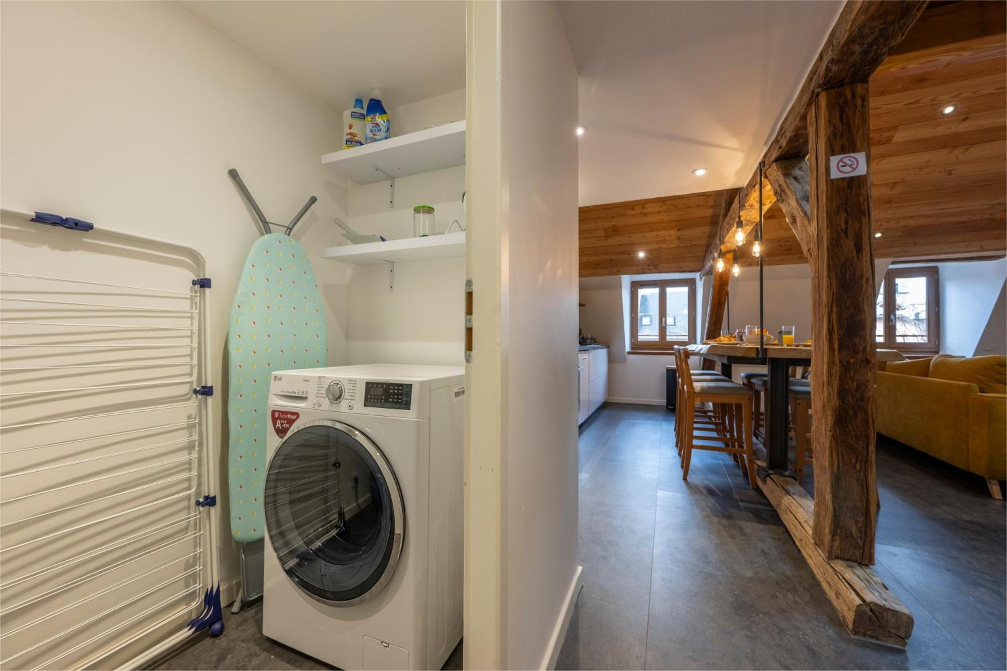 Superbe Loft - Situ Sur La Place Centrale Barcelonnette Exteriör bild