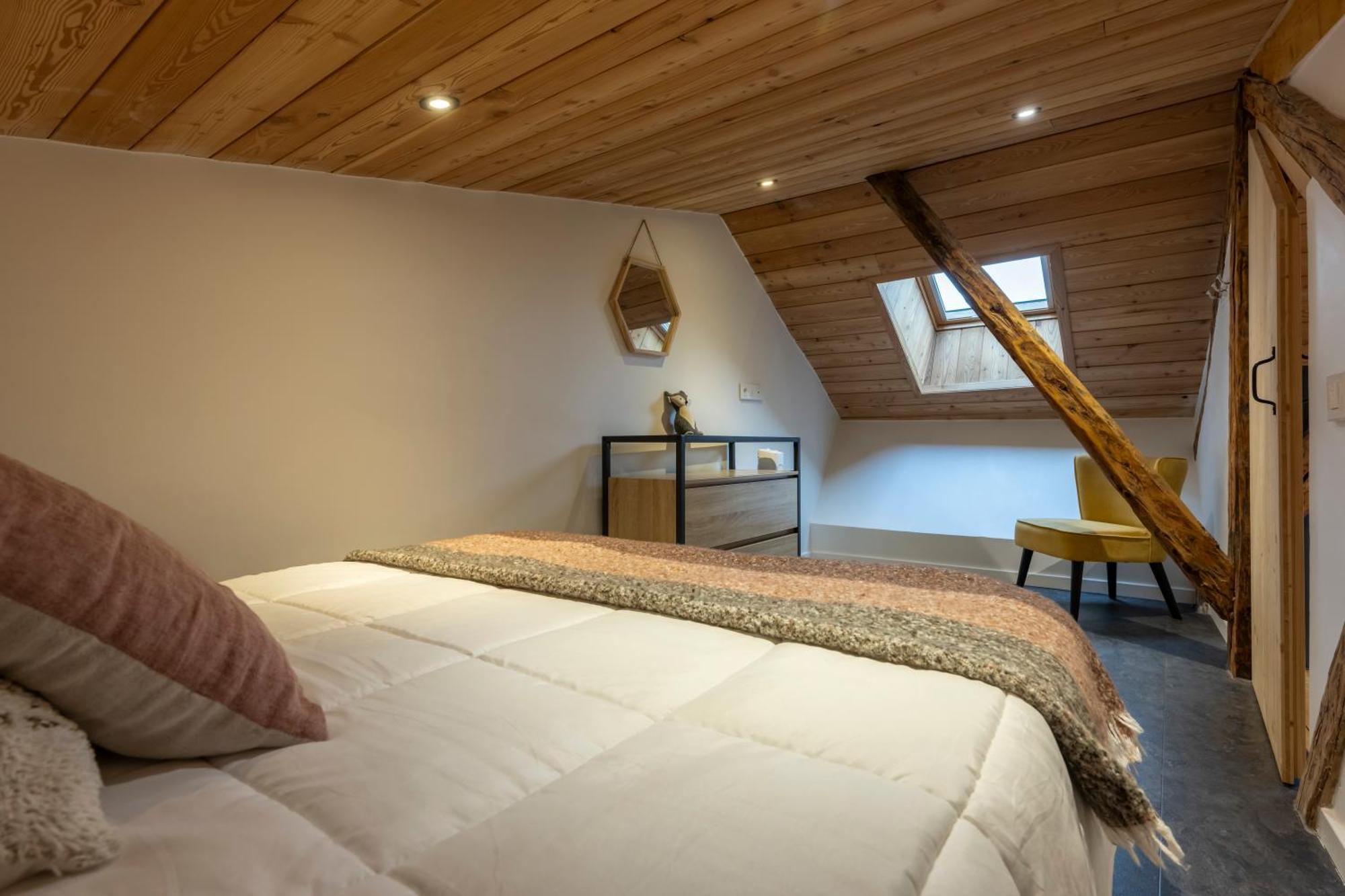 Superbe Loft - Situ Sur La Place Centrale Barcelonnette Exteriör bild
