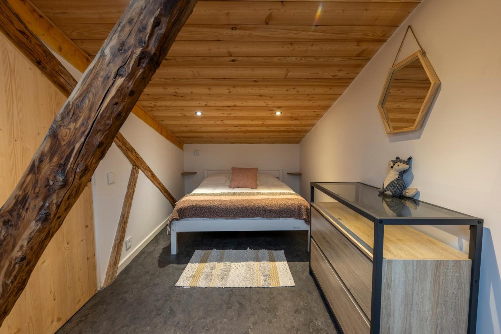 Superbe Loft - Situ Sur La Place Centrale Barcelonnette Exteriör bild