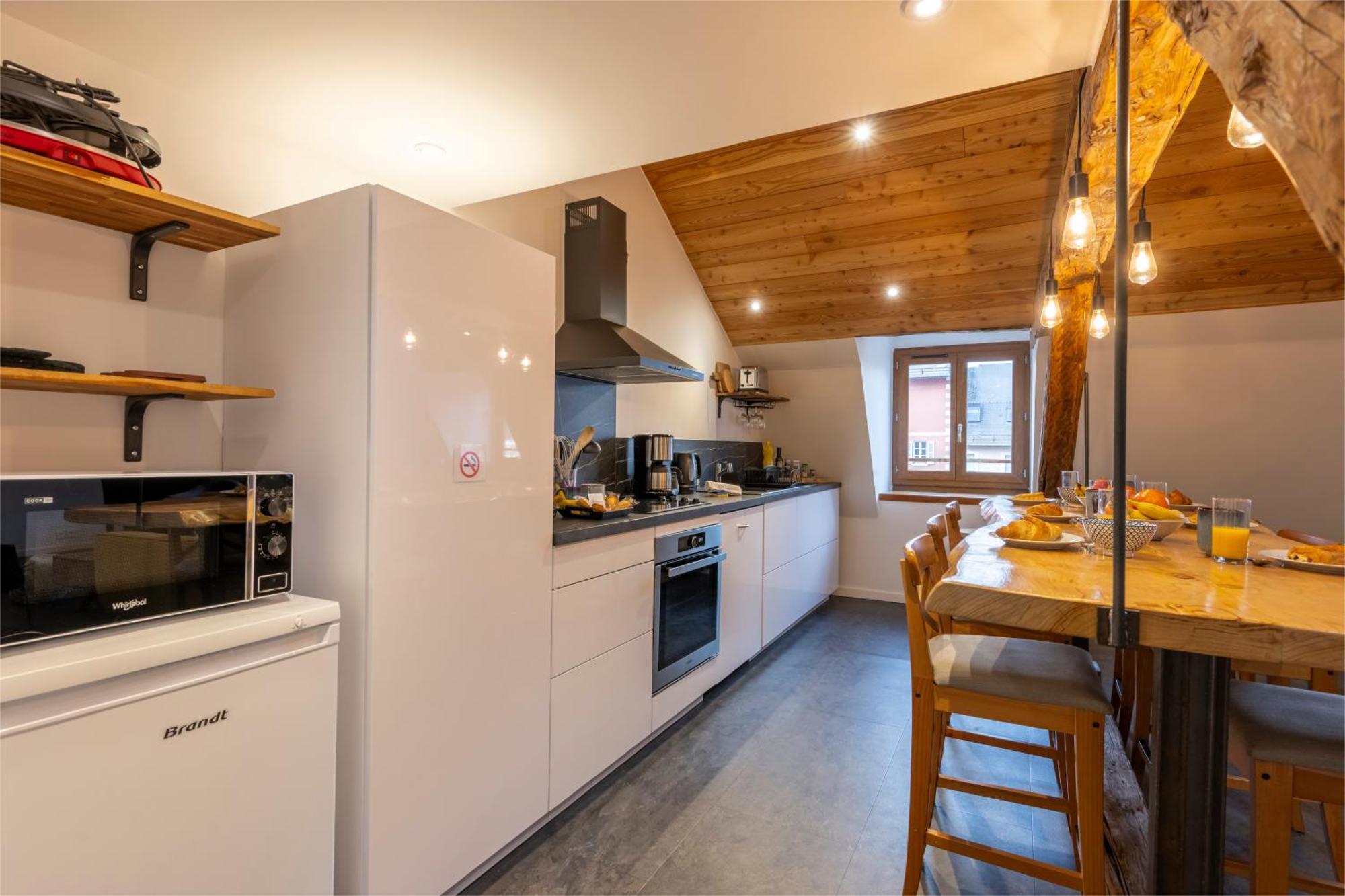 Superbe Loft - Situ Sur La Place Centrale Barcelonnette Exteriör bild